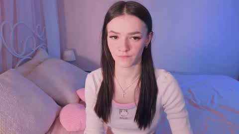 elizzza_ online show from November 18, 5:23 am