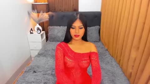 Snapshot of ella______ chatting on December 28, 7:22 am Ella online show from December 28, 7:22 am