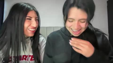 Snapshot of ella_aq chatting on November 12, 11:43 am Ella online show from November 12, 11:43 am