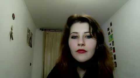 Snapshot of ella_fr chatting on November 3, 1:01 pm ella fr online show from November 3, 1:01 pm
