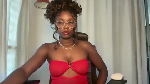 Ella online show from January 19, 10:08 am