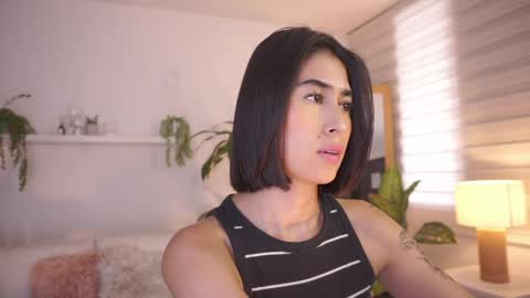 ELLA OWEN online show from April 27, 7:23 pm