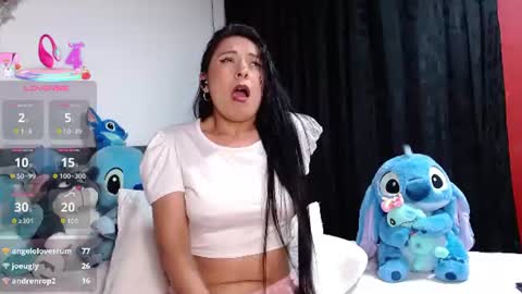 Snapshot of ella_rouse1 chatting on June 12, 11:46 pm ella rouse online show from June 12, 11:46 pm