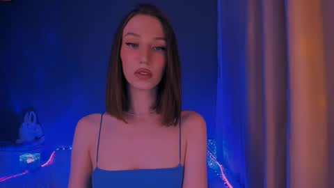 ellaamber online show from March 24, 12:48 am