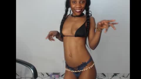 ella online show from January 15, 4:28 am