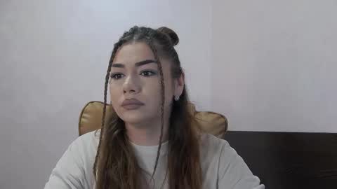 Ella online show from March 16, 6:28 am