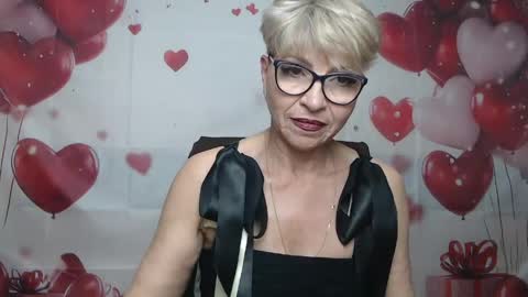 Snapshot of ellabonito chatting on May 16, 7:05 am EllaBonito online show from May 16, 7:05 am