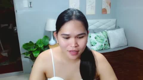 EllaFord online show from August 1, 12:10 am