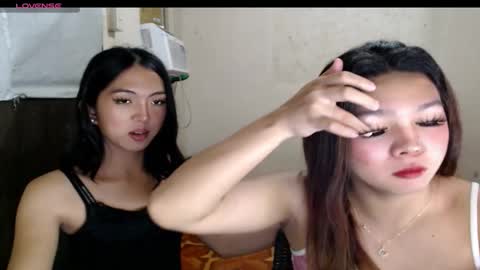 ELLAH online show from December 1, 4:45 pm