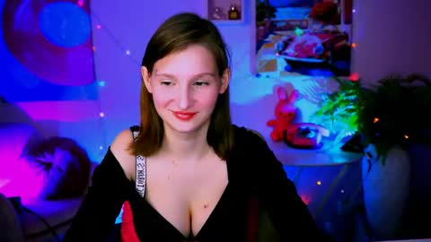 Ella online show from April 30, 1:50 pm