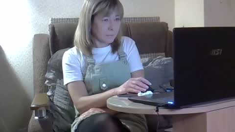 Snapshot of ellajohnsonx chatting on February 7, 11:03 am ellajohnsonx online show from February 7, 11:03 am