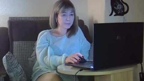 Snapshot of ellajohnsonx chatting on March 14, 2:33 pm ellajohnsonx online show from March 14, 2:33 pm