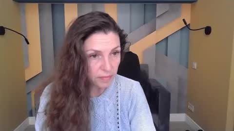 Snapshot of ellalongs chatting on October 22, 11:32 am EllaLongs online show from October 22, 11:32 am