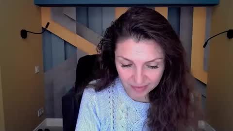 Snapshot of ellalongs chatting on October 24, 11:39 am EllaLongs online show from October 24, 11:39 am