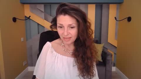 EllaLongs online show from April 25, 1:41 pm