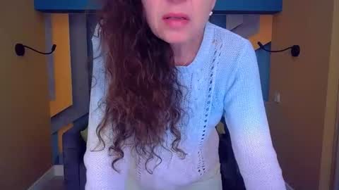 EllaLongs online show from May 13, 11:29 am