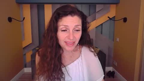 EllaLongs online show from June 3, 2:33 pm