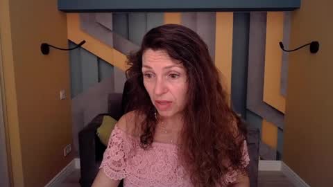 EllaLongs online show from June 26, 11:36 am