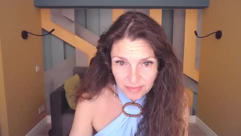 EllaLongs online show from July 2, 11:27 am