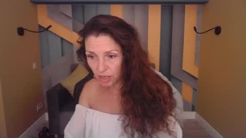 EllaLongs online show from July 8, 11:37 am