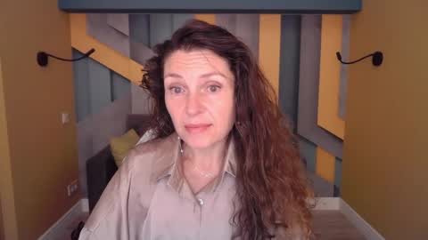 EllaLongs online show from July 15, 11:48 am