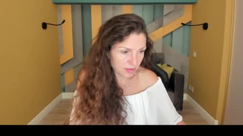 EllaLongs online show from July 24, 12:14 pm