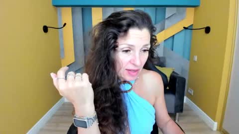 EllaLongs online show from August 1, 11:31 am