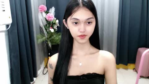 ELLA online show from May 21, 3:30 pm