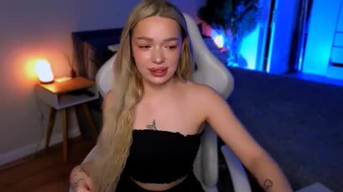 Ella online show from February 3, 6:40 am