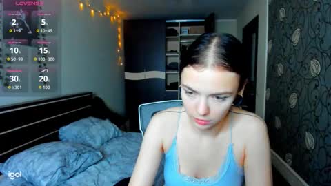 Snapshot of elle_blair chatting on October 16, 9:43 am Luna online show from October 16, 9:43 am