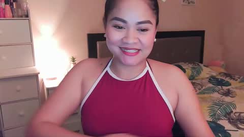 Snapshot of elleelle123 chatting on December 4, 4:54 am Ann online show from December 4, 4:54 am