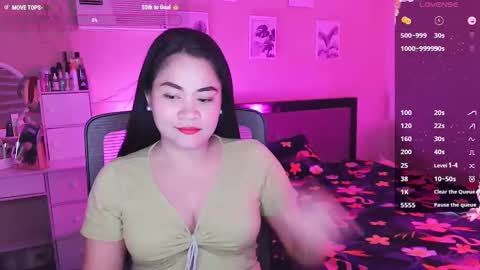 Snapshot of elleelle123 chatting on February 11, 12:16 pm Ann online show from February 11, 12:16 pm