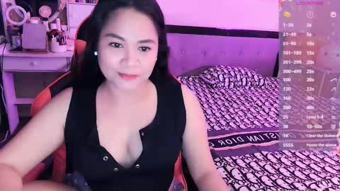 Snapshot of elleelle123 chatting on September 11, 11:32 am Ann online show from September 11, 11:32 am