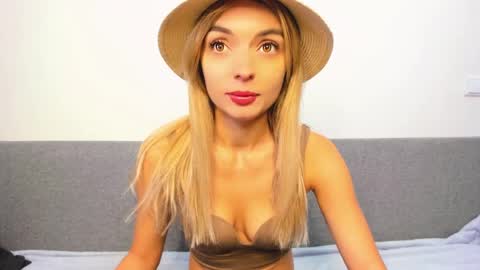 ellen_flow online show from March 1, 10:34 am