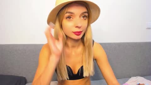 ellen_flow online show from March 2, 10:38 pm