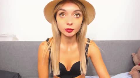 ellen_flow online show from March 12, 11:54 pm