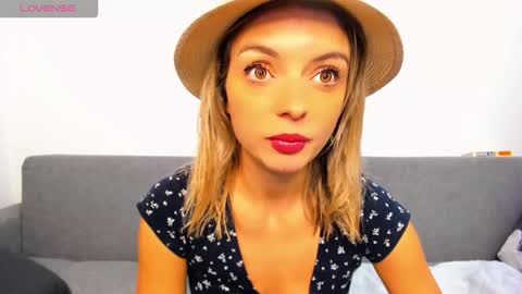 ellen_flow online show from November 9, 9:57 pm