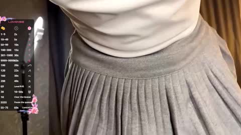 Jenny online show from December 3, 8:29 pm