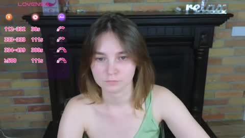 Ellie online show from June 14, 10:45 pm