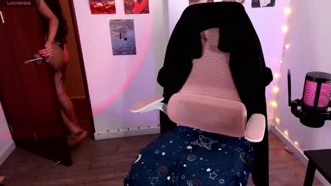  Ellie Jhonson  online show from May 5, 3:25 am