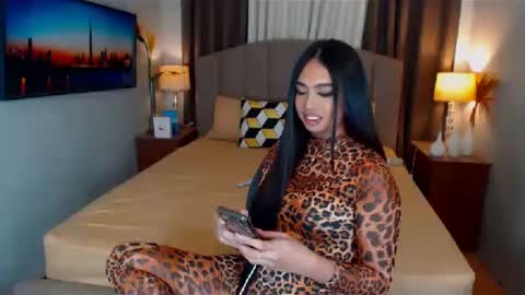 ellie online show from January 25, 7:28 pm