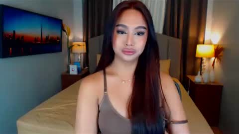 ellie online show from February 12, 1:30 am