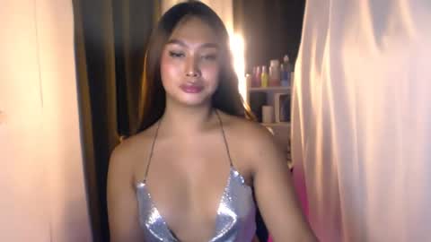 ellie online show from June 15, 4:53 pm