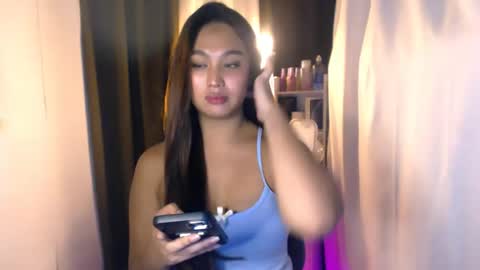 ellie online show from June 18, 5:06 pm