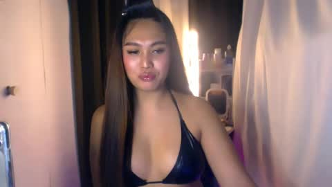 ellie online show from July 18, 12:48 am