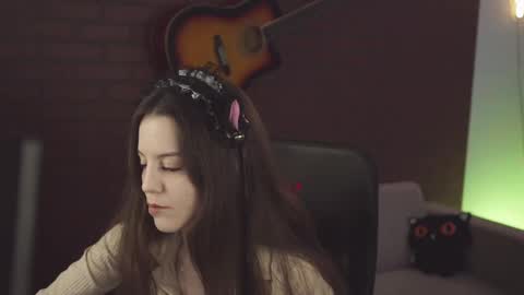 elliecutes online show from February 12, 5:58 am