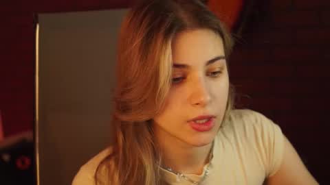 elliecutes online show from February 24, 2:30 am