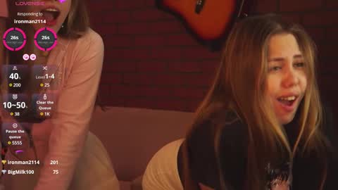 elliecutes online show from February 25, 5:30 am