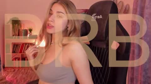 elliecutes online show from September 13, 9:20 am