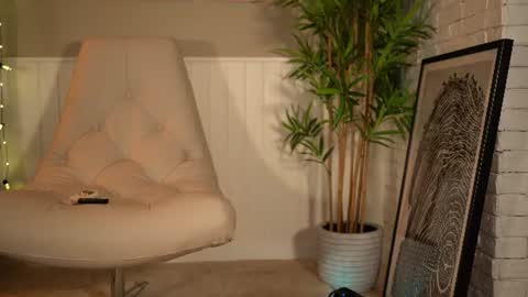 EllieJules online show from July 30, 4:44 am
